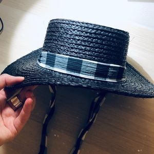 Madewell black hat with tied belt